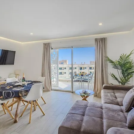 Ocean Garden Sea View Апартаменти *