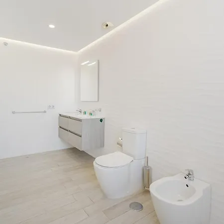 Апартаменти Ocean Garden Sea View Адехе