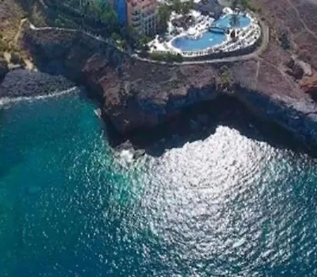 Ocean Garden Sea View Апартаменти Адехе