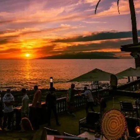 Ocean Garden Sea View Апартаменти *