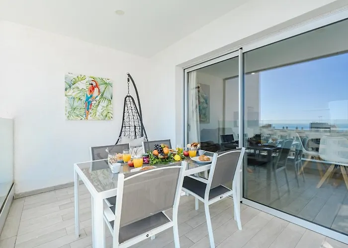 Ocean Garden Sea View